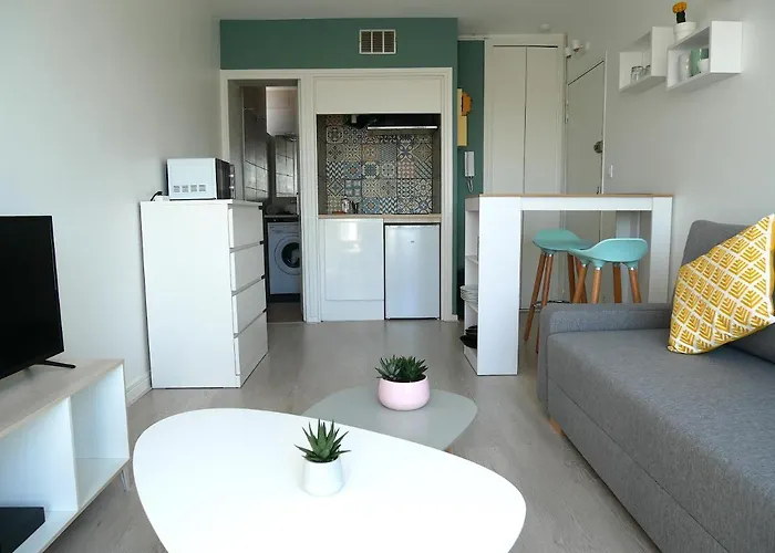 Botanic Garden Cosy, Parking, Metro